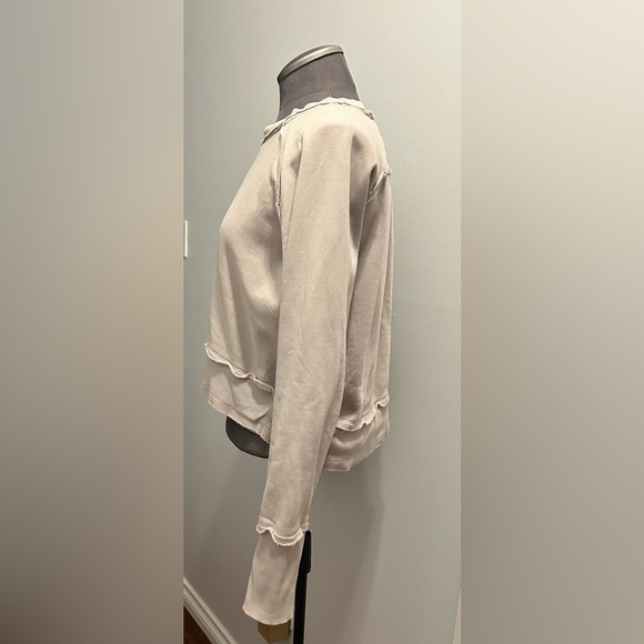 FairTrade Soft Cream Sherpa Long-sleeve Jersey Crop Top - Picture 2 of 12